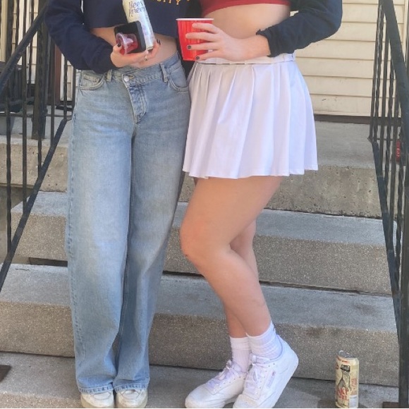 HOLLISTER WHITE PLEATED TENNIS SKIRT - Picture 1 of 3